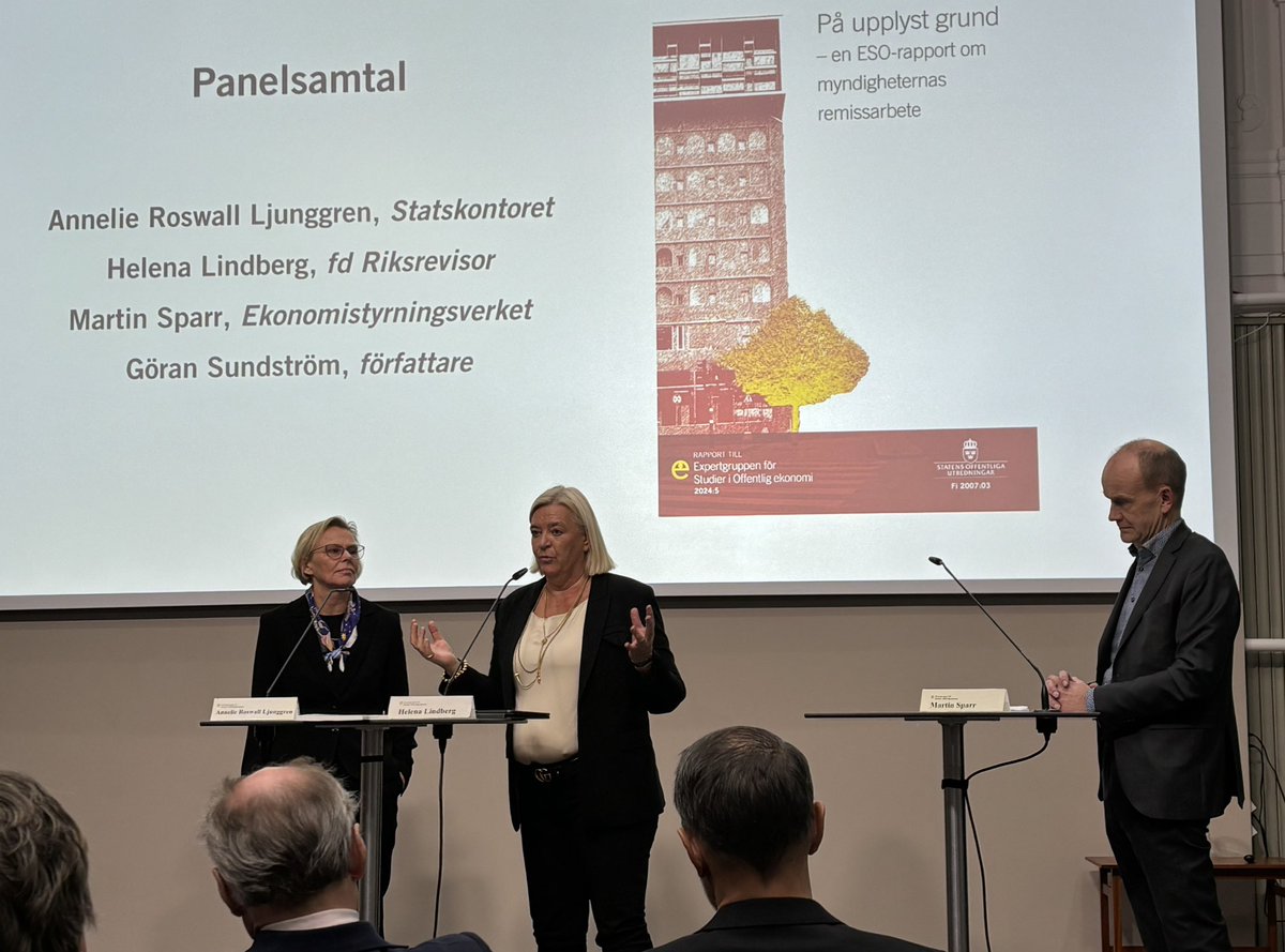 JosefinUtas's tweet image. Var på spännande seminarium idag, med lansering av rapporten ”På upplyst grund – en ESO-rapport om myndigheternas remissarbete”. Utredarna har bl.a låtit granska ca 20 000 remissvar med AI. Här fd riksrevisor Helena Lindberg som kommenterar. #förvaltning eso.expertgrupp.se/rapporter/2024…