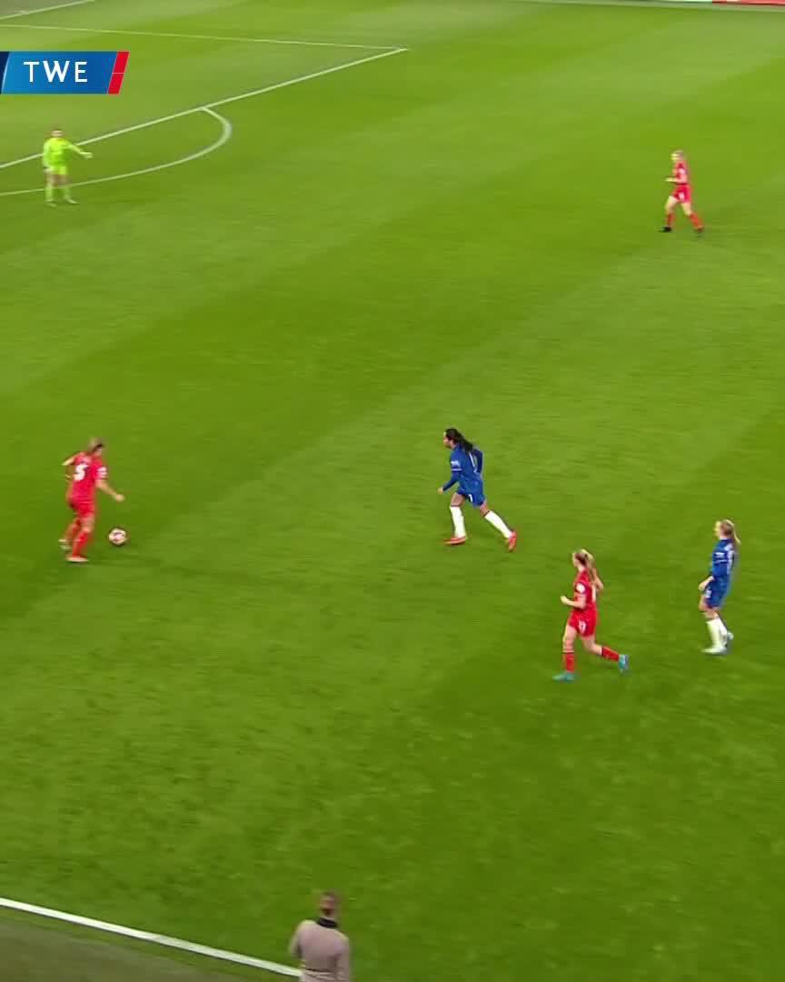 👌 Awareness level over 9999☄️ Precision level GOOOOOOLAAAAAAAAAAAZOOOOOOOOO Mayra Ramírez makes it 3-1 for Chelsea against Twente.Watch live for free on DAZN ▶️  #UWCLonDAZN #UWCL