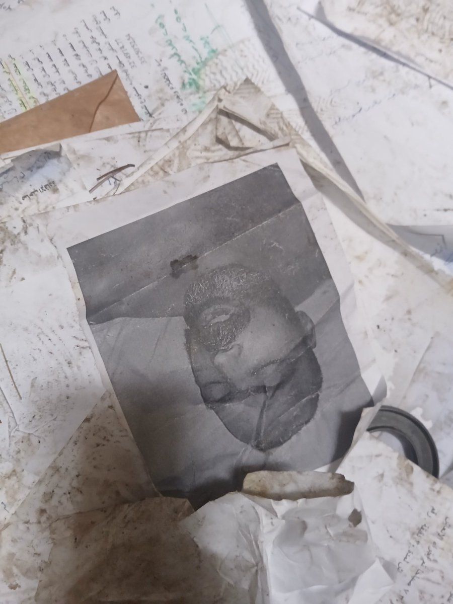 AmelieDavid1's tweet photo. In #Damascus #Syria, political opponents and human rights activists were detained in Al-Khatib jail in a residential neighborhood. Some of them died there, some were sent to #Saydnaya, and some were released... A lot of torture happened there. https://t.co/qsGyMT7tlx