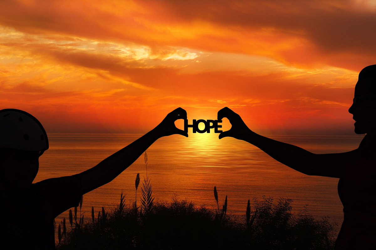 Hope4EveryHome's tweet image. ‘The people who walked in darkness have seen a great light.’ Isaiah 9:2
Find out more about shining our light in a dark world, in Sammy's December blog...
hopeforeveryhome.org/Groups/360463/…
#blogtime #shineyourlight #jesusthelightoftheworld #hope4everyhome