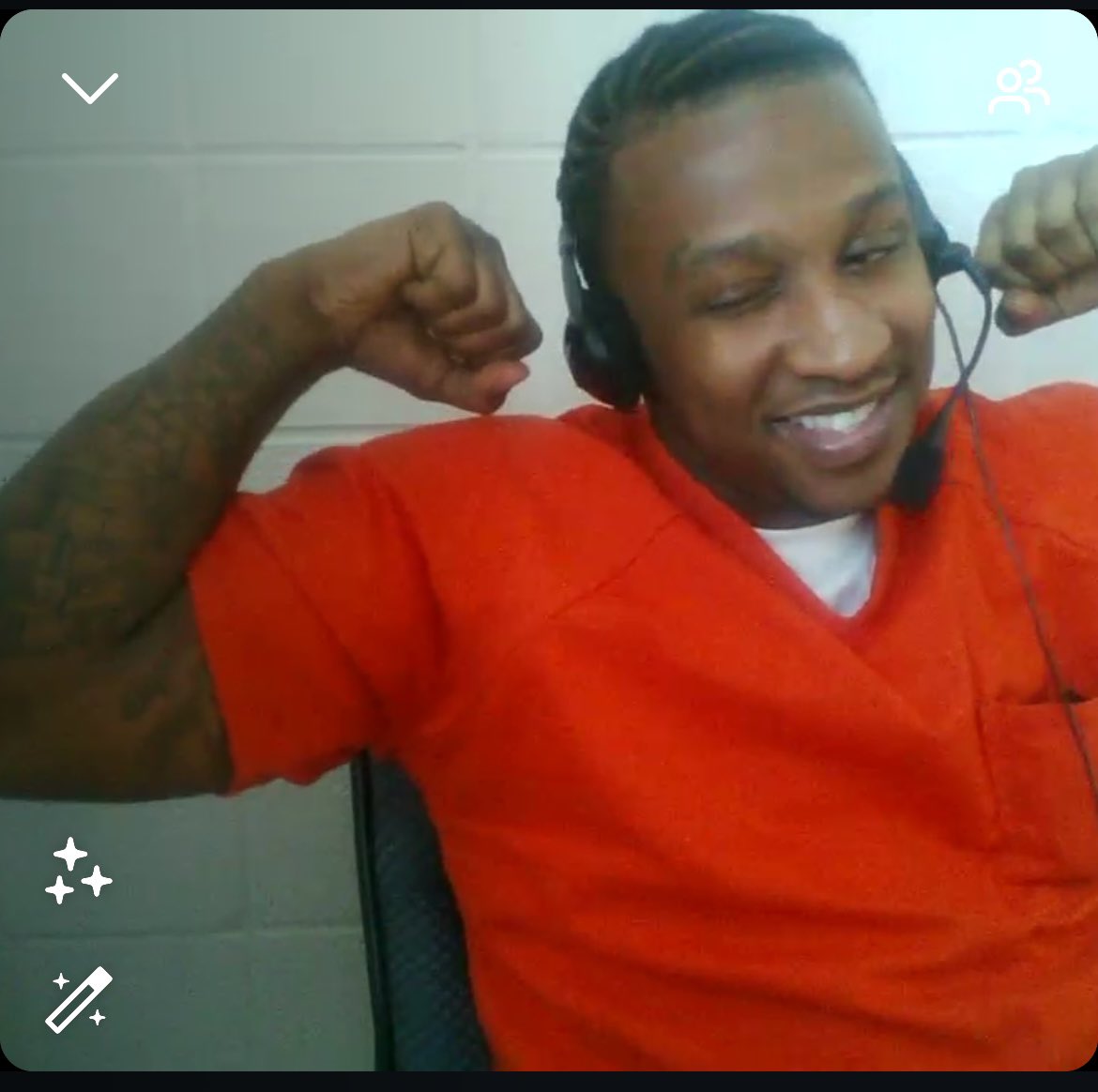 ripduda's tweet photo. man I’m waiting on you big baby 🩸🤫 #FreeBizzy🏆 https://t.co/3DNvkGIOgt