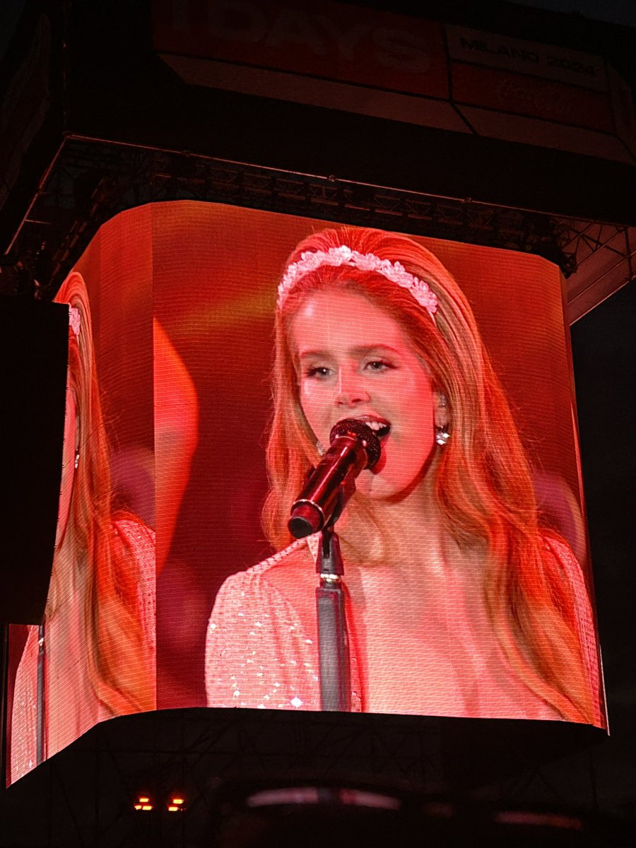 clary🌥️ in sessione tweet media