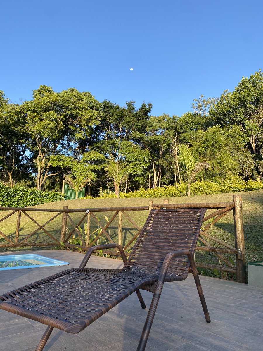 caetanocmendes's tweet image. Gente, meus pais inauguraram uma pousada recentemente, e meu pai me pediu pra tentar fazer a página gerar mais engajamento. 

Foram muitos anos de obra, é a realização de um sonho pra minha família. Quem puder curtir e/ou compartilhar, já ajuda muito! 🤍 

Ajude um transmasc 🫰🏻