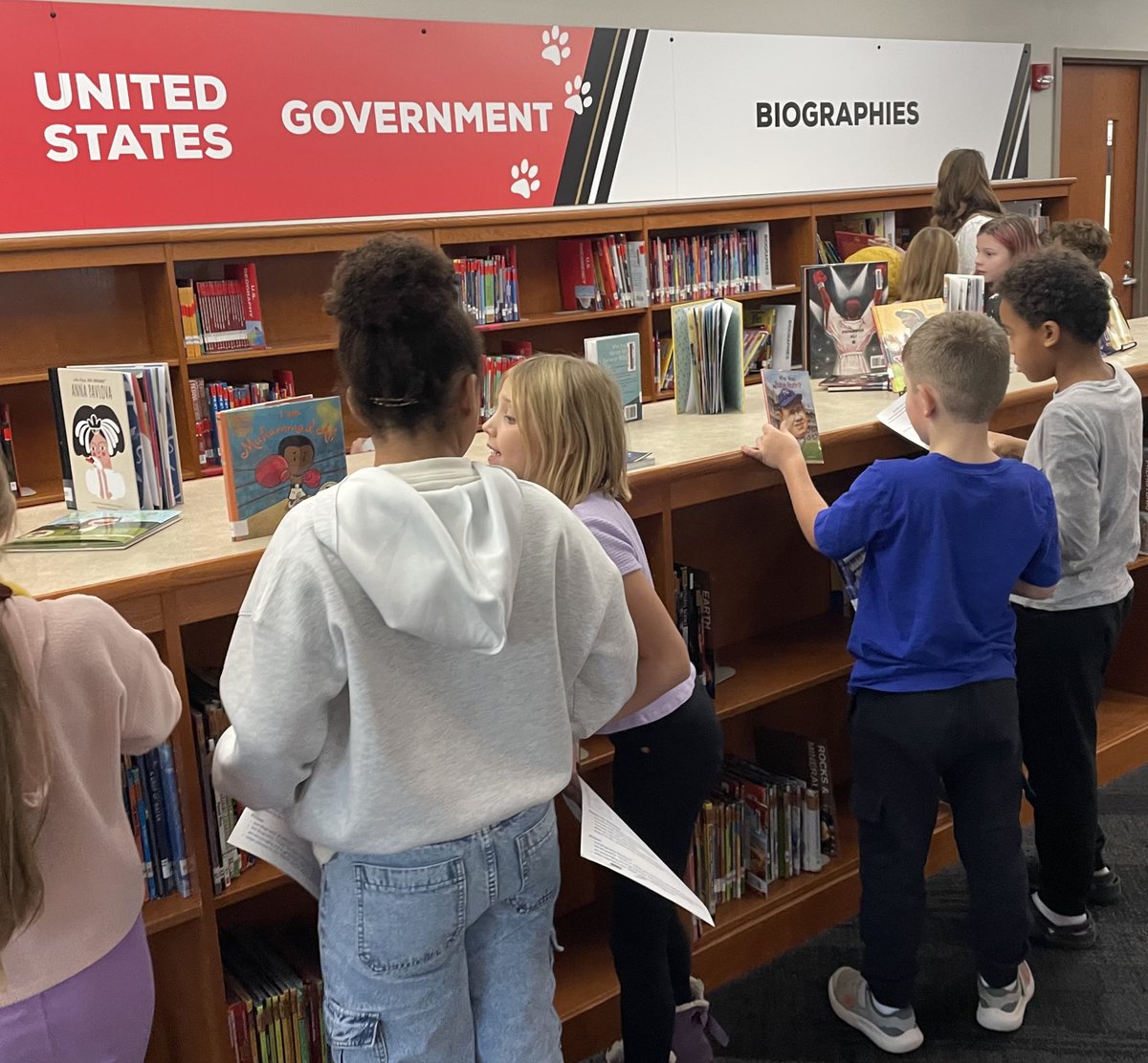 These 3rd graders nearly cleared us out of biographies! We are so excited to be working with the @TheMadAnts for our Biography BINGO program. <a href="/NobleCrossing/">Noble Crossing</a>