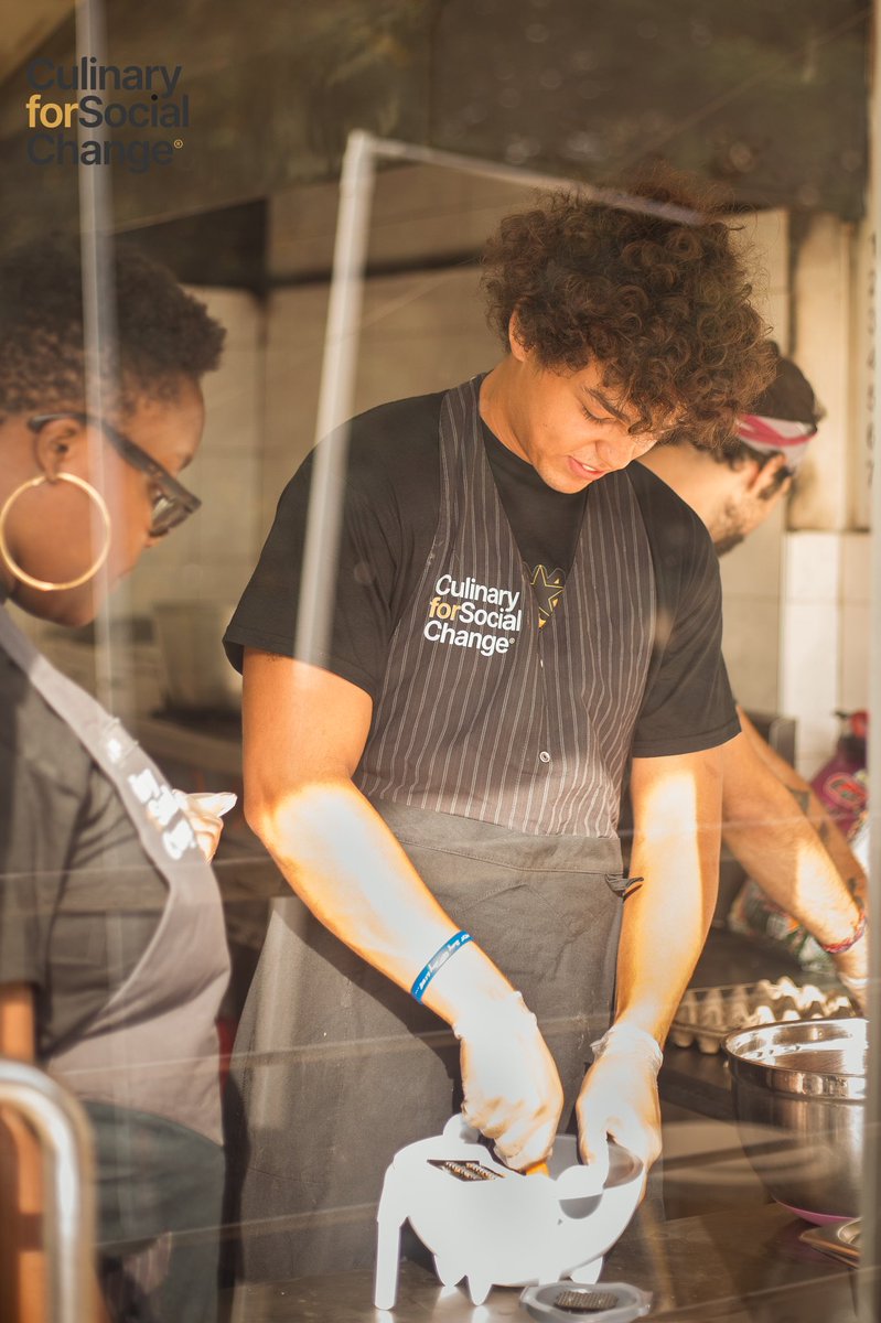 culinary4social's tweet photo. An absolute pleasure to be able to have access to amazing people who believe in our dream for quality nutritious meals and that every child deserves a right to nutritious meals. Our volunteers from @CIEELegonGhana made it all worth it! ❤️ #volunteerlove #community #nutrition https://t.co/ESCeGR4oJA