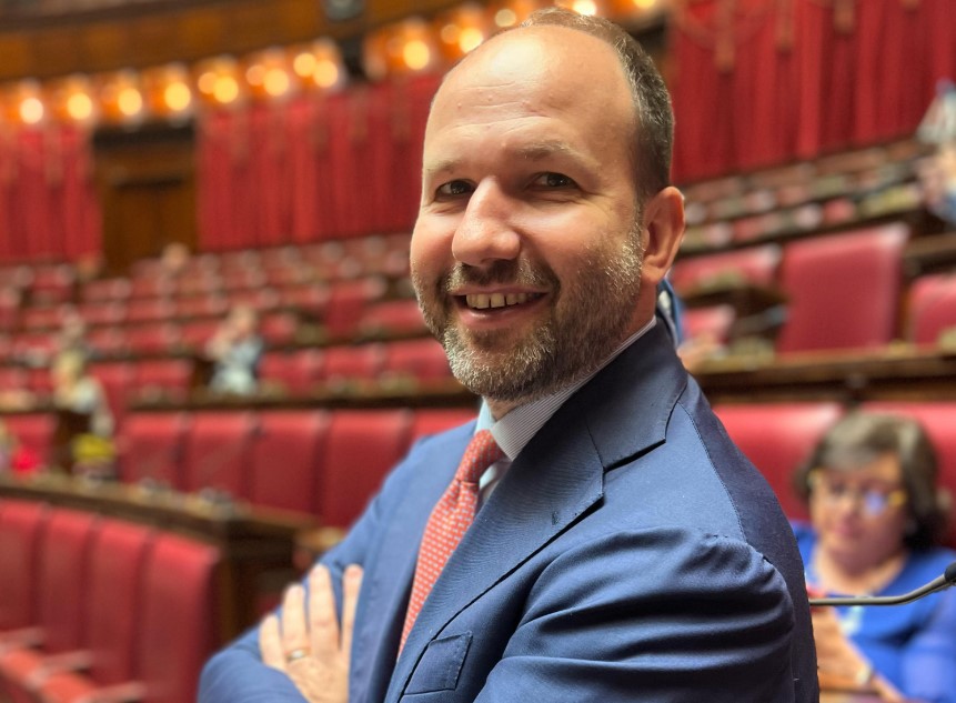 tempoweb's tweet photo. Elezioni in #Campania, in casa centrodestra spunta la candidatura di Gianpiero #Zinzi
#lega #11dicembre #iltempoquotidiano
https://t.co/ZaXFLKGwIw https://t.co/TIg0FlTnQ4