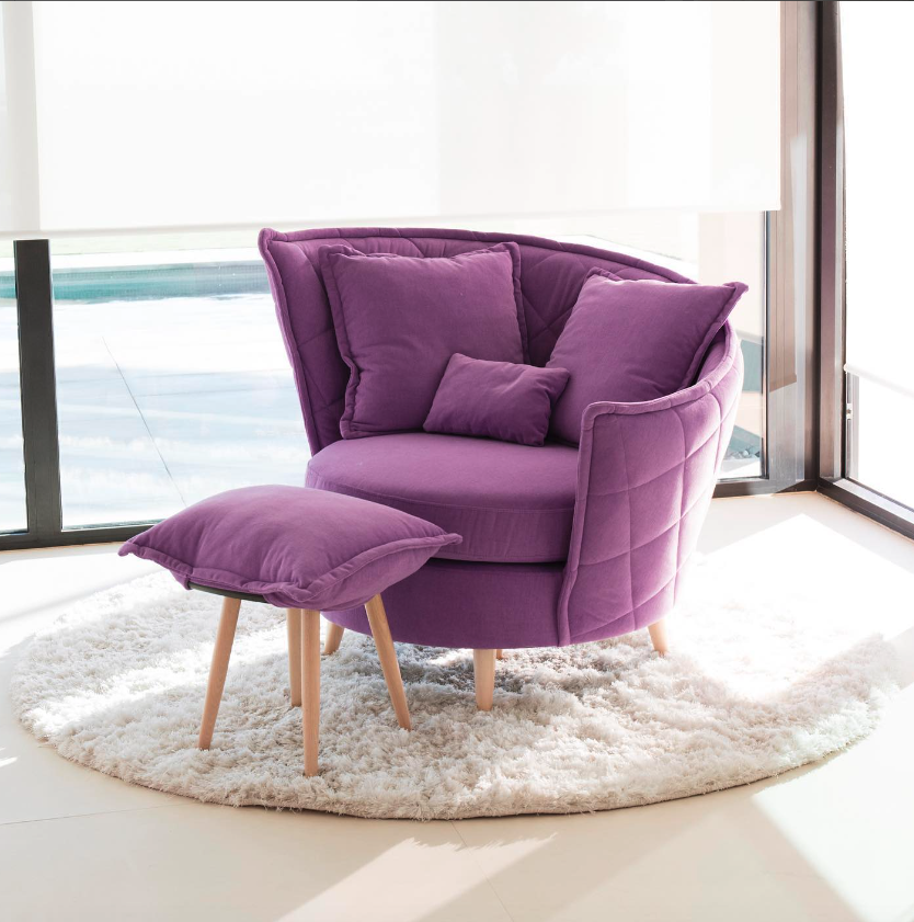 FLHomeShows's tweet image. The Fort Lauderdale and Miami Home Shows showcased some of the latest furniture styles available in Florida 🛋️✨

Fama Living is known for its unique designs, customizable options, and exceptional comfort. Their pieces blend sophisticated style with everyday usability.