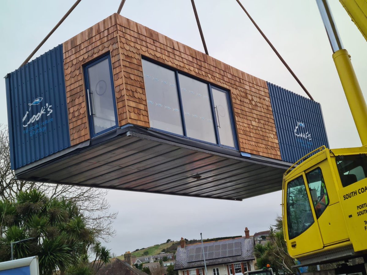 Modular500's tweet image. Who doesn't like fish and chips?!?! Lucky people visiting Haven in Weymouth next season will be able to tuck into Cooks fish and chips, a proper family treat! This weeks deployment coming together and looking really nice 👏