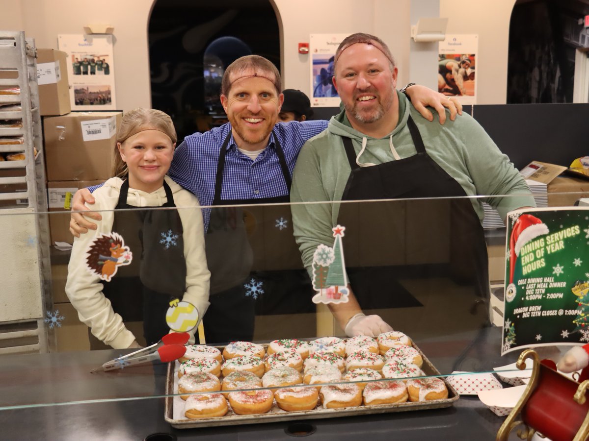 TiffinU's tweet photo. Faculty and staff served up waffles, donuts, and smiles at the annual Late Night Breakfast - our favorite final exam week tradition! 🐲🥞📚
#FinalExams #StudyFuel #GoGons https://t.co/O1Qe0Jzsxq