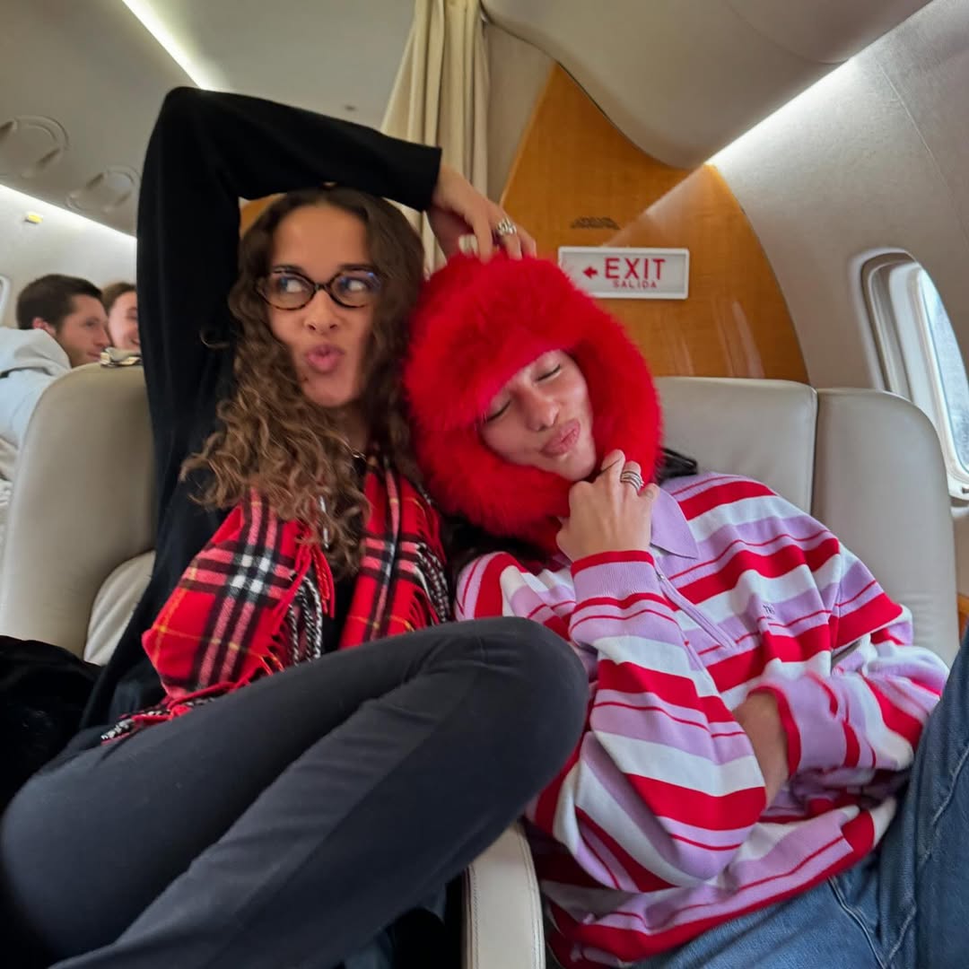 DUA LIPA tweet media