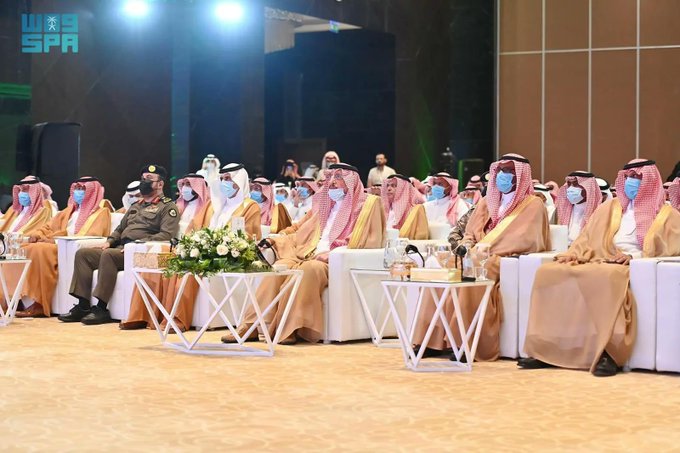 saudi24tv's tweet photo. أمير جازان يرعى حفل افتتاح ملتقى دعم الاستثمار في محافظات القطاع الجبلي. https://t.co/65TZHjFUQA
