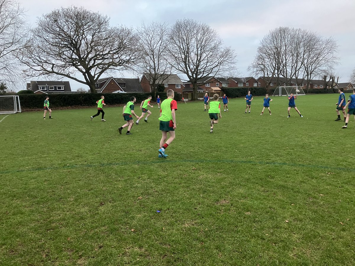 SandbachXtra's tweet photo. HOUSE RUGBY 🏉 

Great to see Year 9 out for House Rugby this afternoon. Great numbers participating and a great competition. 
Next week year 7 will all be taking part. 

@SandbachSchool #opportunity #HousePride @CraigHouse_ @house_lea @WardHouse_ @House_Welles https://t.co/wpOA4m4tE9