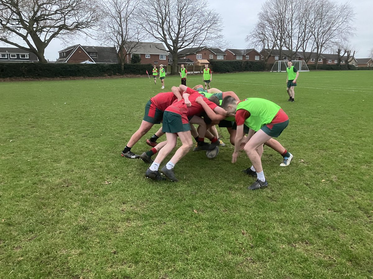 SandbachXtra's tweet photo. HOUSE RUGBY 🏉 

Great to see Year 9 out for House Rugby this afternoon. Great numbers participating and a great competition. 
Next week year 7 will all be taking part. 

@SandbachSchool #opportunity #HousePride @CraigHouse_ @house_lea @WardHouse_ @House_Welles https://t.co/wpOA4m4tE9