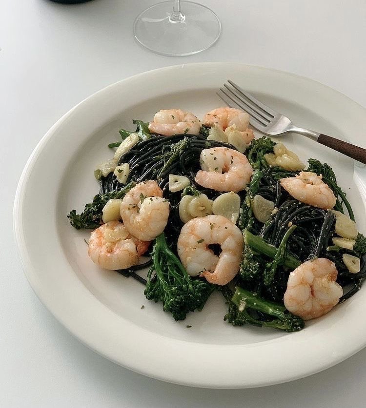 xopinkprada's tweet photo. If you wouldn’t post it don’t eat it https://t.co/AEZg74maFi