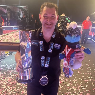 Snooker Smurf tweet media