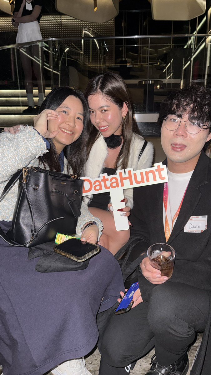imbotato's tweet photo. A Night with datagram 🧡
#datahunt @DGramNetwork @avax https://t.co/8h8jud2yWA