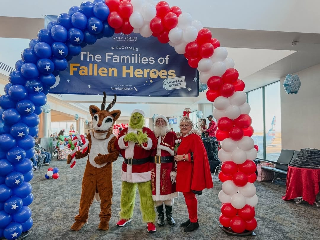 Envoy Air (@envoyaircareers) on Twitter photo This past weekend, Envoy and American partnered with the @garysinisefound and chartered 11 planes — with all-volunteer crews — to <a href="/WaltDisneyWorld/">Walt Disney World</a> to honor families of fallen military heroes from 90+ cities. The joy continues this weekend — Stay tuned! 🎁 This past weekend, Envoy and American partnered with the @garysinisefound and chartered 11 planes — with all-volunteer crews — to <a href="/WaltDisneyWorld/">Walt Disney World</a> to honor families of fallen military heroes from 90+ cities. The joy continues this weekend — Stay tuned! 🎁