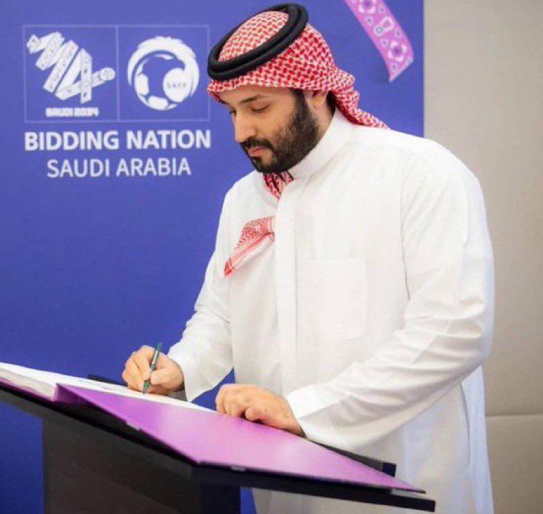 EngsamiAlhassa1's tweet photo. 11 ديسمبر 2024، يوم تاريخي لوطننا العظيم 🇸🇦
المملكة العربية السعودية تستضيف #كاس_العالم_2034 
 بفضل الرؤية الاستثنائية لـ صاحب السمو الملكي ولي العهد الأمير المُلهم محمد بن سلمان
رؤية تُحلق فوق المستحيل وتُحقق الحلم على أرض الواقع 
وطننا يصنع التاريخ مجددًا ويُثبت للعالم أن لا شيء يقف أمام عزيمتنا🇸🇦💚🇸🇦💚

#المستحيل_ليس_سعودياً
#المملكة_العربية_السعودية 
#رؤية_السعودية_2030