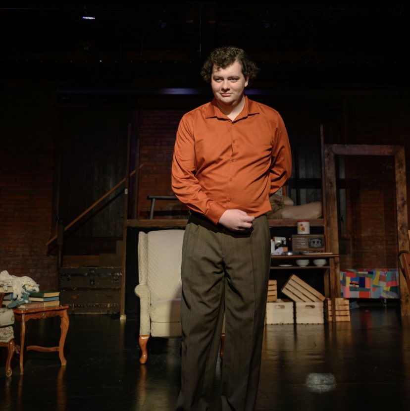 ThanksContext's tweet photo. @PoorlyAgedStuff He doesn’t even WANT to own my account, here’s me during a stage production https://t.co/QAmV56PCWv