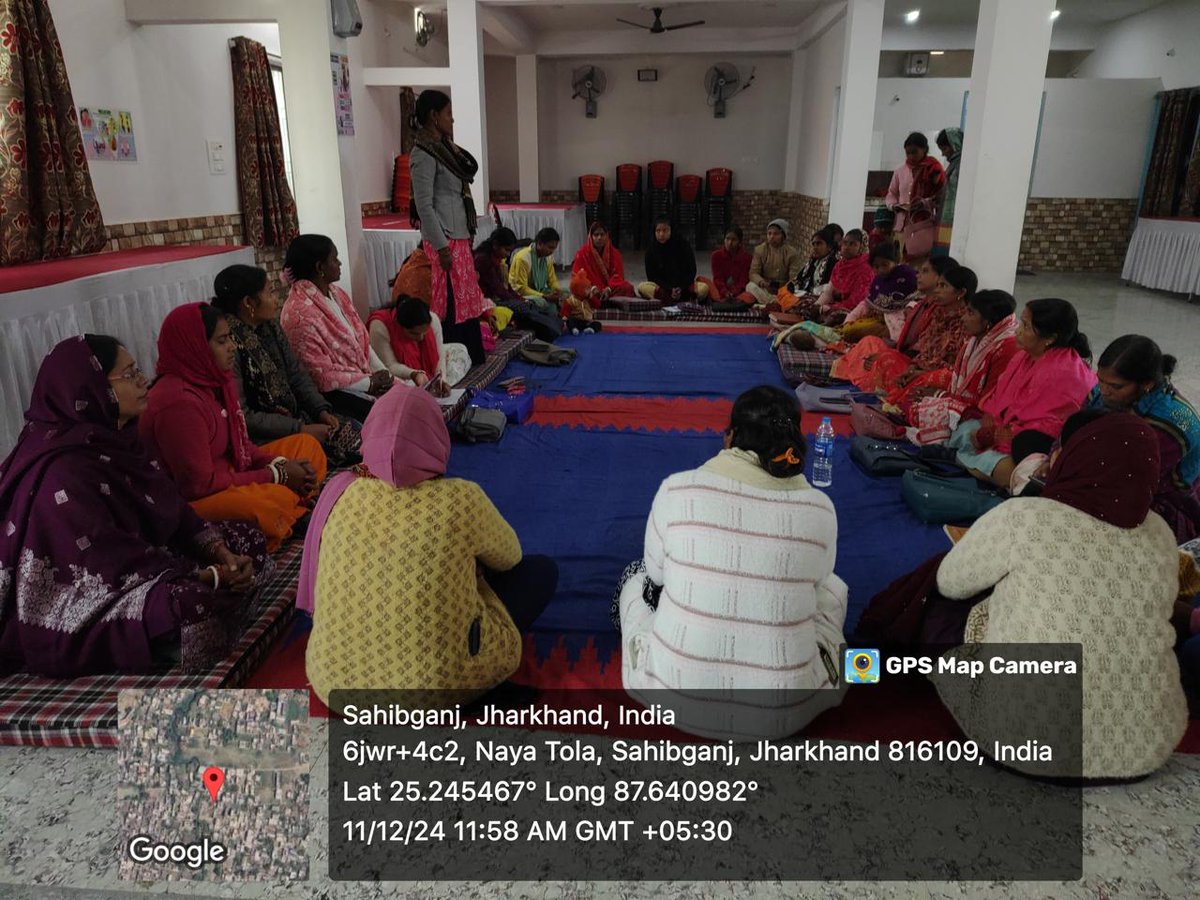 dc_sahibganj's tweet photo. उमंग परियोजना के तहत G-CRP के चार दिवसीय आवासीय प्रशिक्षण का आयोजन किया गया। 28 प्रतिभागियों ने इस प्रशिक्षण में भाग लिया, जिसमें किशोरियों को शिक्षा से जोड़ने और बाल विवाह की समस्या को कम करने के उद्देश्य से कार्य योजना और रणनीतियों पर चर्चा की गई। #UmangProject #EmpoweringGirls https://t.co/Af3noXKa0m