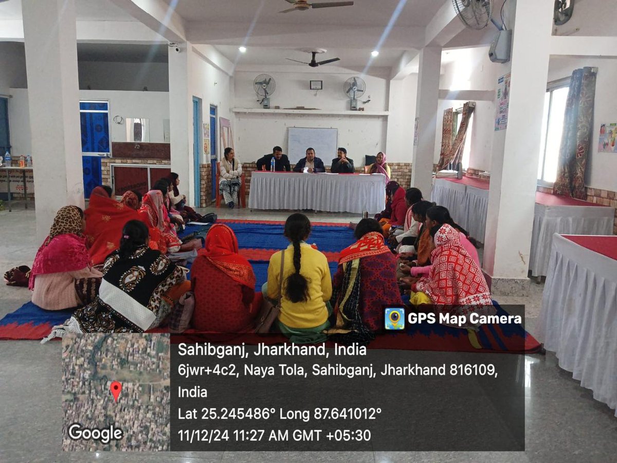 dc_sahibganj's tweet photo. उमंग परियोजना के तहत G-CRP के चार दिवसीय आवासीय प्रशिक्षण का आयोजन किया गया। 28 प्रतिभागियों ने इस प्रशिक्षण में भाग लिया, जिसमें किशोरियों को शिक्षा से जोड़ने और बाल विवाह की समस्या को कम करने के उद्देश्य से कार्य योजना और रणनीतियों पर चर्चा की गई। #UmangProject #EmpoweringGirls https://t.co/Af3noXKa0m