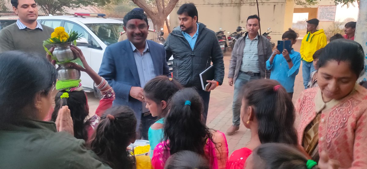 Collector Dahod tweet media
