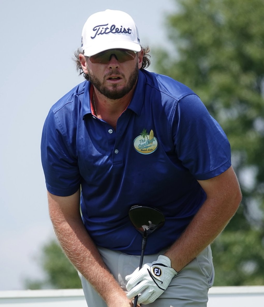 BrentleyGC's tweet photo. Evan Brown, a 2022 grad out of Loyola (Md), is at final stage of #QSchool after making 15 starts on PGA Tour Americas in '24.

Brown is a big dude, standing 6’5 and weighing 260, but he used to be much bigger – 310 at his heaviest.

Now healthier, Brown chasing 1st PGA Tour card. https://t.co/PazHA8inVJ