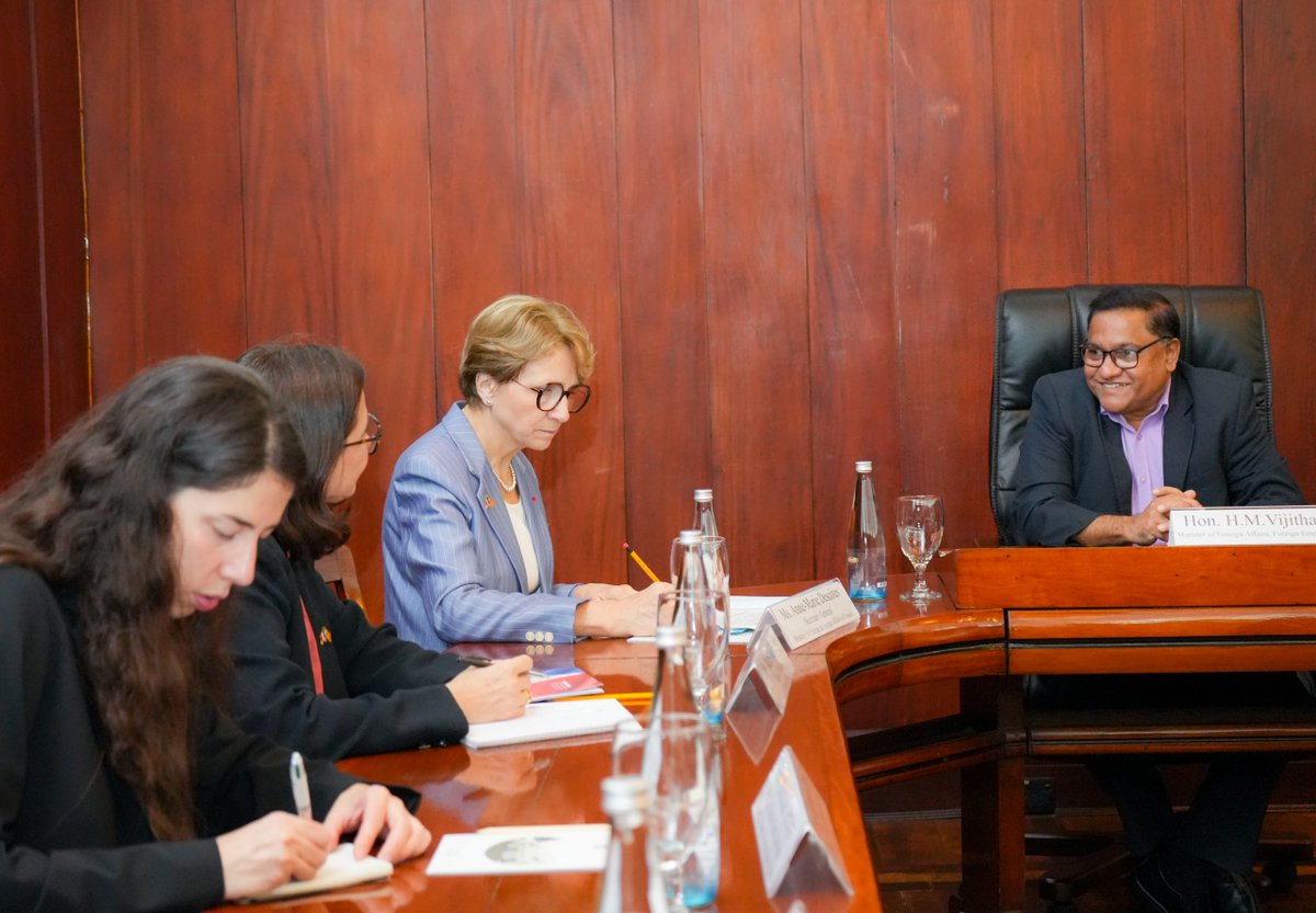 HMVijithaHerath's tweet photo. It was a pleasure to welcome Secretary General of the French Ministry for Europe and Foreign Affairs @amdescotes and her delegation today (11/12) at the Foreign Ministry. We discussed further avenues for mutually beneficial collaborations  in the maritime sector with the inauguration of the Regional Centre for Maritime Studies in Sri Lanka today as a Sri Lanka-France bilateral initiative. The Regional Centre is envisaged to serve as a Centre of Excellence in the Indian Ocean for academic and training collaborations in the maritime domain.  We reiterated shared commitment of our two nations to continue the upward trajectory in the Franco-Sri Lanka bilateral partnership.
🇨🇵 🇱🇰