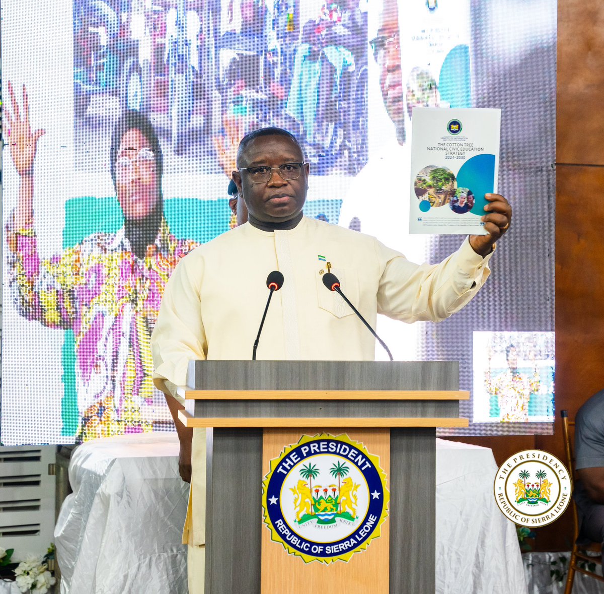 julius_maadabio's tweet photo. At today’s inaugural civic festival, I emphasized the importance of recognizing our identity, understanding our origins, and defining our aspirations as a nation. Let us harness our strengths and unite with a common purpose to fulfill our civic responsibilities as Sierra Leoneans and work towards transforming our country.

As I launch the civic education strategy, I am confident that we can collaborate effectively, honoring our civic duties and making our nation a source of pride for the world. It’s time to prioritize our Sierra Leone.