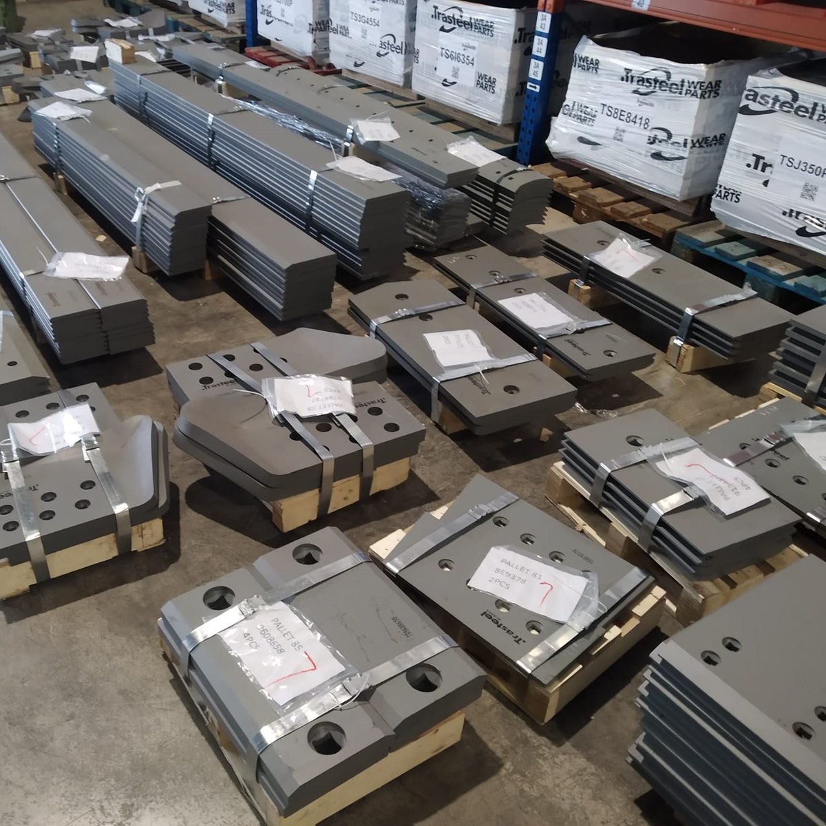 cohidrex's tweet photo. ๐ Dรญa de descarga de nuestras #cuchillas y #cantoneras #TrasteelBlades๐
๐ยกSolicita ahora tu presupuesto! ๐
https://t.co/gaGnsd00bj
.
.
.
#CompromisoCohidrex #CommittedToYou #EarthmovingEquipment #Blades #CuttingEdge #EndBit #Loader #Excavator #Grader #Scraper #Bulldozer https://t.co/CWiVWUwqYh