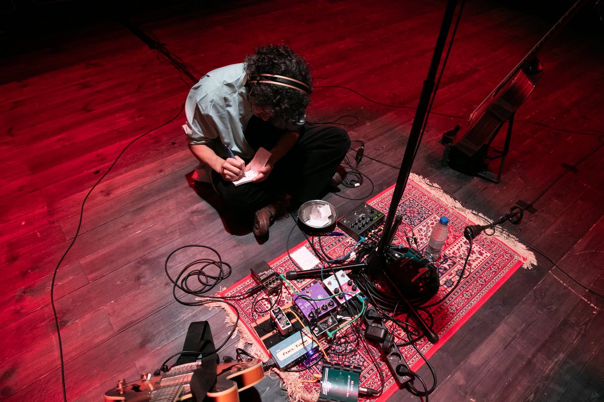 ✨ Vam tancar aquesta tercera edició del festival amb en <a href="/nico_roig/">Nico Rubio Roig</a> , que va demostrar el seu talent pel format binaural un cop més!

🎧 Quanta màgia en una sala de 200 butaques!

#festivalreal360