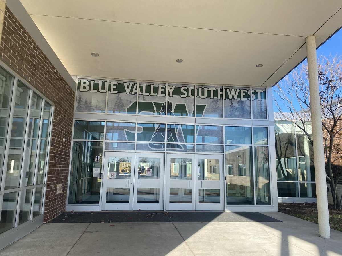 Jerrell Taylor (@coach_taylor05) on Twitter photo Big thank you to Blue Valley Southwest H.S, KS for allowing <a href="/OttawaBravesFB/">Ottawa Braves Football</a> to recruit their young men! #OtterOn Big thank you to Blue Valley Southwest H.S, KS for allowing <a href="/OttawaBravesFB/">Ottawa Braves Football</a> to recruit their young men! #OtterOn