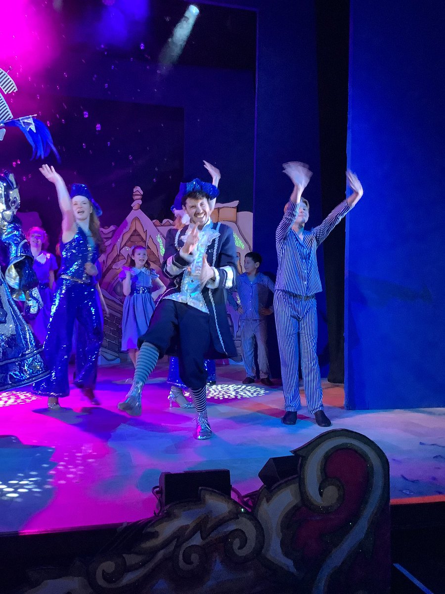 Selling CoE Primary School tweet media