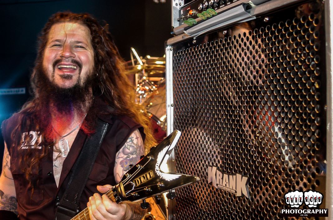 GhostCultMag's tweet photo. FEATURE: Remembering @Pantera's @dimebagdarrell Abbott - Gone 20 Years, by @GhostCultKeefy  https://t.co/2MUBlGbp02   
PHOTO: @evilrobbnoxious #ripdimebag #dimetime https://t.co/knx6tng1ii