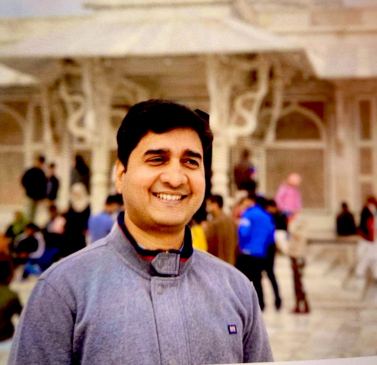 anupkr98's tweet photo. @ameetin Happy Birthday 🥳😍💐🎂Dear Sir 
Regards 🙏😊 https://t.co/n9nDodAusI