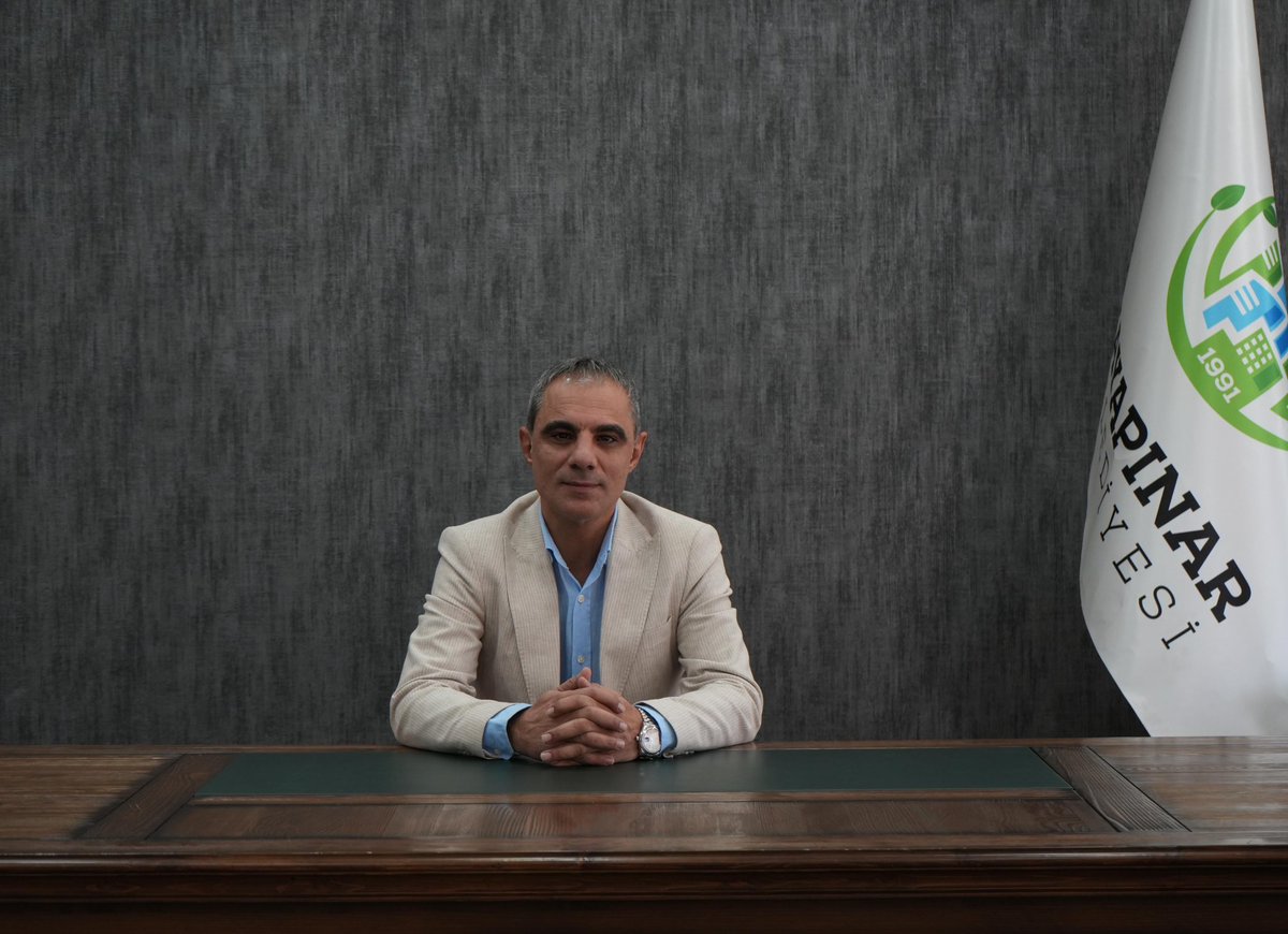 kayapinarbld's tweet photo. KAMUOYUNA
DEM Parti Eş Genel Başkanları Tülay Hatimoğulları ve Tuncer Bakırhan, bir süre önce tutuklandıktan sonra Sincan Cezaevi'ne götürülen Eş Başkanımız Cengiz Dündar’ı ziyaret etti.

JI RAYA GIŞTÎ RE

Hevserokên Partiya Wekhevî û Demokrasiyê Tulay Hatîmoglu û Tuncer Bakirhan  çûn serdana Hevşaredarê me Cengîz Dundar ku demek berê  xistibûn girtîgeha Sîncanê.