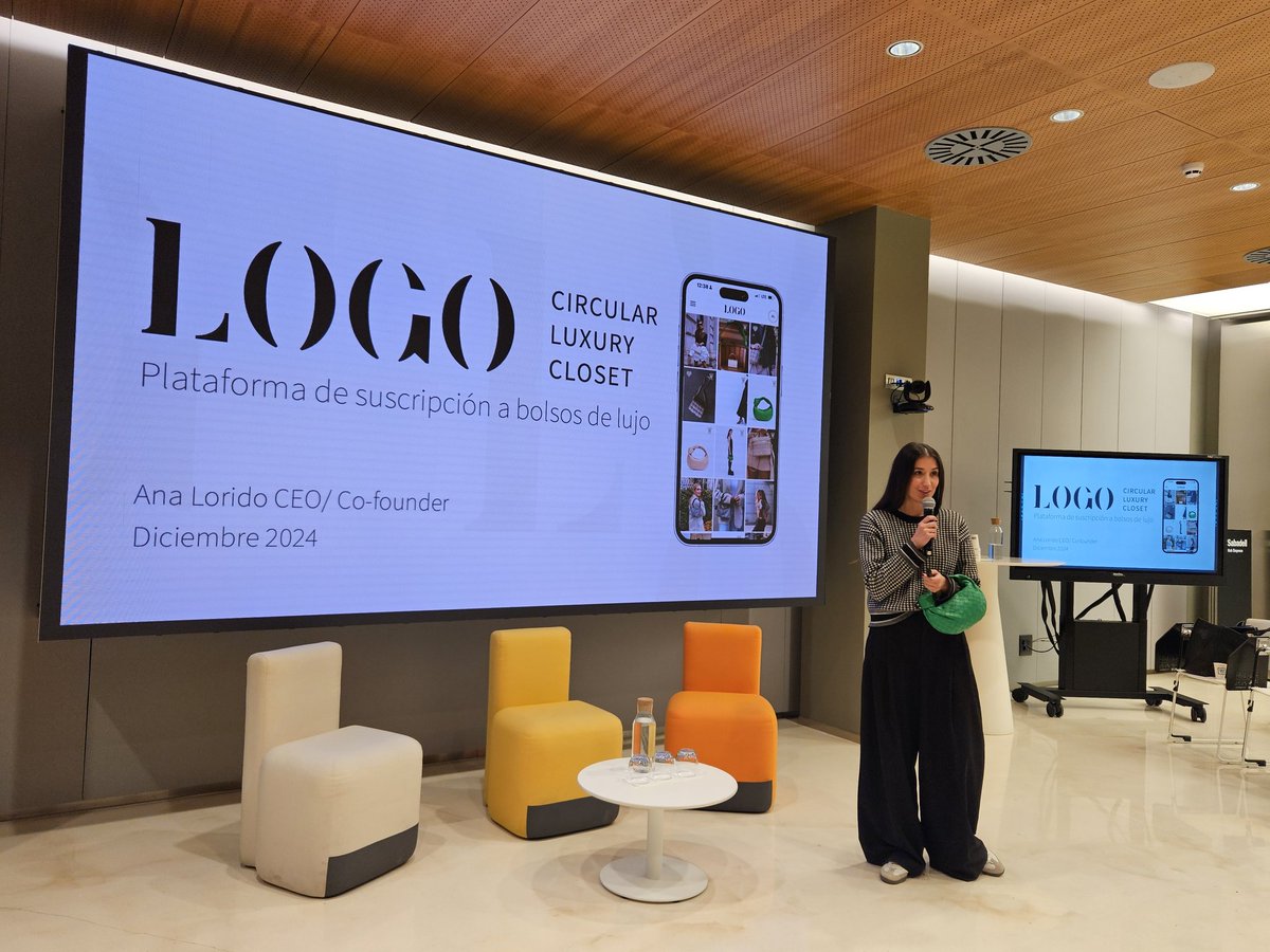 BStartup's tweet photo. Escuchando en #SIConnect a #LOGO, plataforma de suscripción que permite a sus miembros acceder a un armario de piezas de lujo mediante una membresía. 

@VLCIEcosystem @ceeivalencia @Startup_VLC @CatedraCe @Startupxplore https://t.co/6G6UuDfDPC