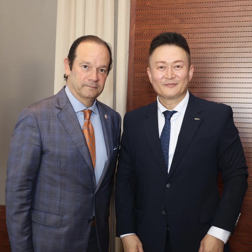 CancilleriaPma's tweet photo. Panamá fortalece sus lazos con Corea en una reunión bilateral de alto nivel. Se abordaron proyectos clave como el Tren David-Panamá y nuevas oportunidades en comercio, inversión y cooperación técnica. ¡Un paso firme hacia el desarrollo sostenible! https://t.co/3BW74qv2kx