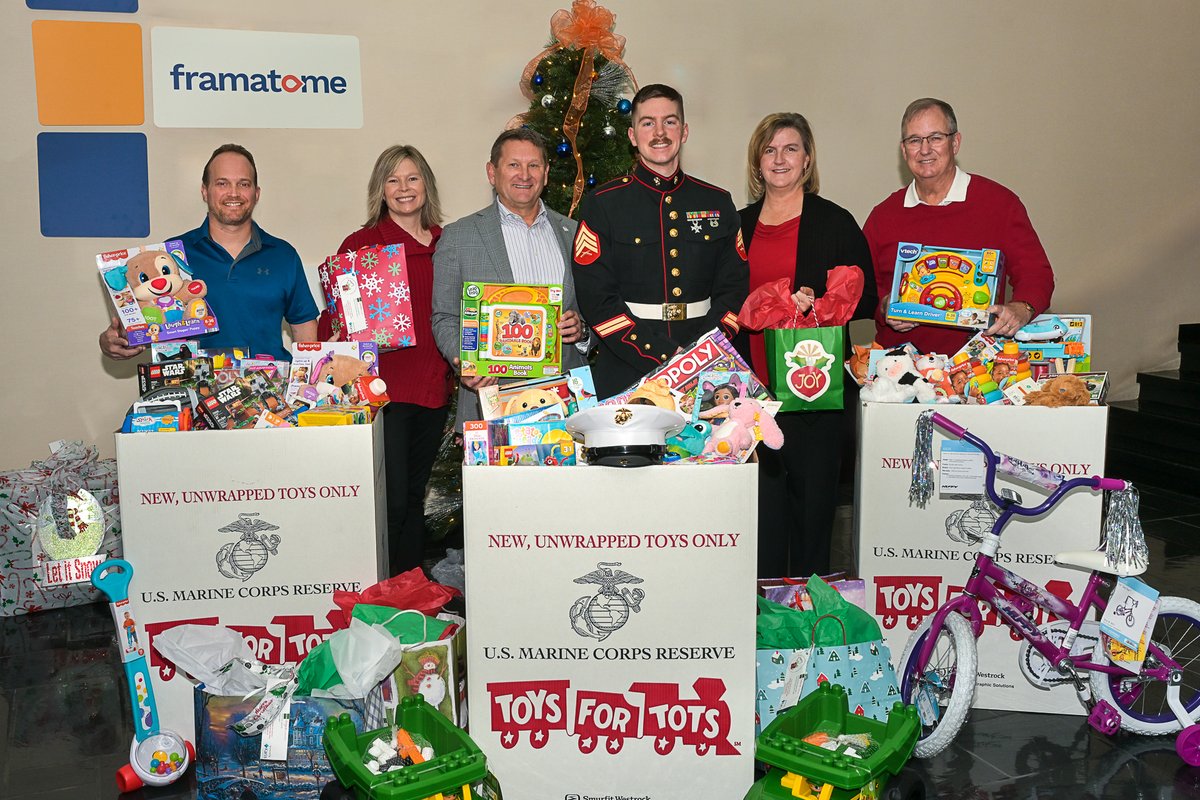 The season of giving!🎁🎄

Each year, we are honored to support our local community through both the Marine Corps Reserve’s <a href="/ToysForTots_USA/">Toys for Tots</a> and the Karis Christmas for Seniors program. Thank you for your incredible missions and the joy you spread each holiday season!