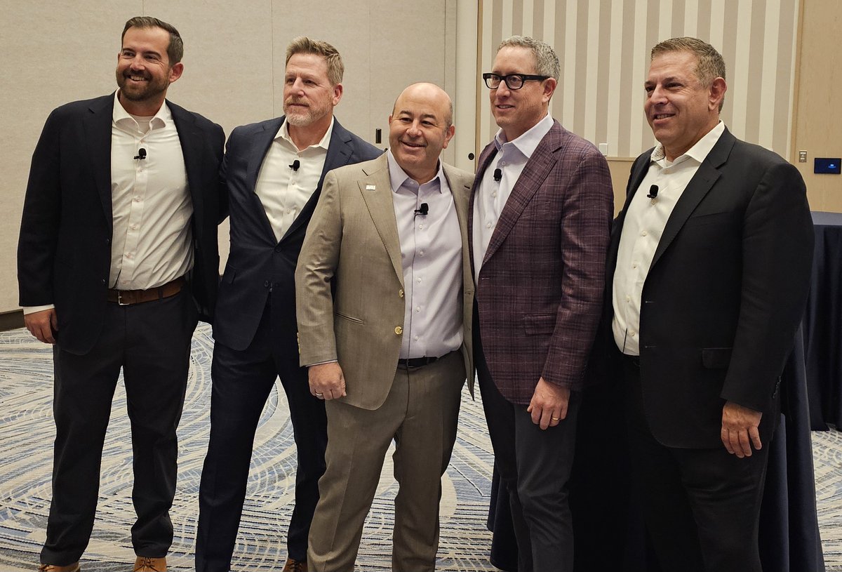 MarketCounsel (@marketcounsel) on Twitter photo What a way to start Day 2 at #MSUM24:
Is #InorganicGrowth a key strategy for your firm? You can't get better insight on how to #GetItRight than from Paul Lally, Brandon Kawal, David Selig and Steven Levitt (pictured here with <a href="/HDelux/">Brian Hamburger</a>).
#CriticalAndCandidConversations What a way to start Day 2 at #MSUM24:
Is #InorganicGrowth a key strategy for your firm? You can't get better insight on how to #GetItRight than from Paul Lally, Brandon Kawal, David Selig and Steven Levitt (pictured here with <a href="/HDelux/">Brian Hamburger</a>).
#CriticalAndCandidConversations