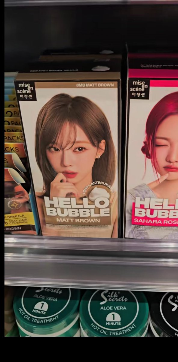 IS THIS WINTER OR KARINA OMFG