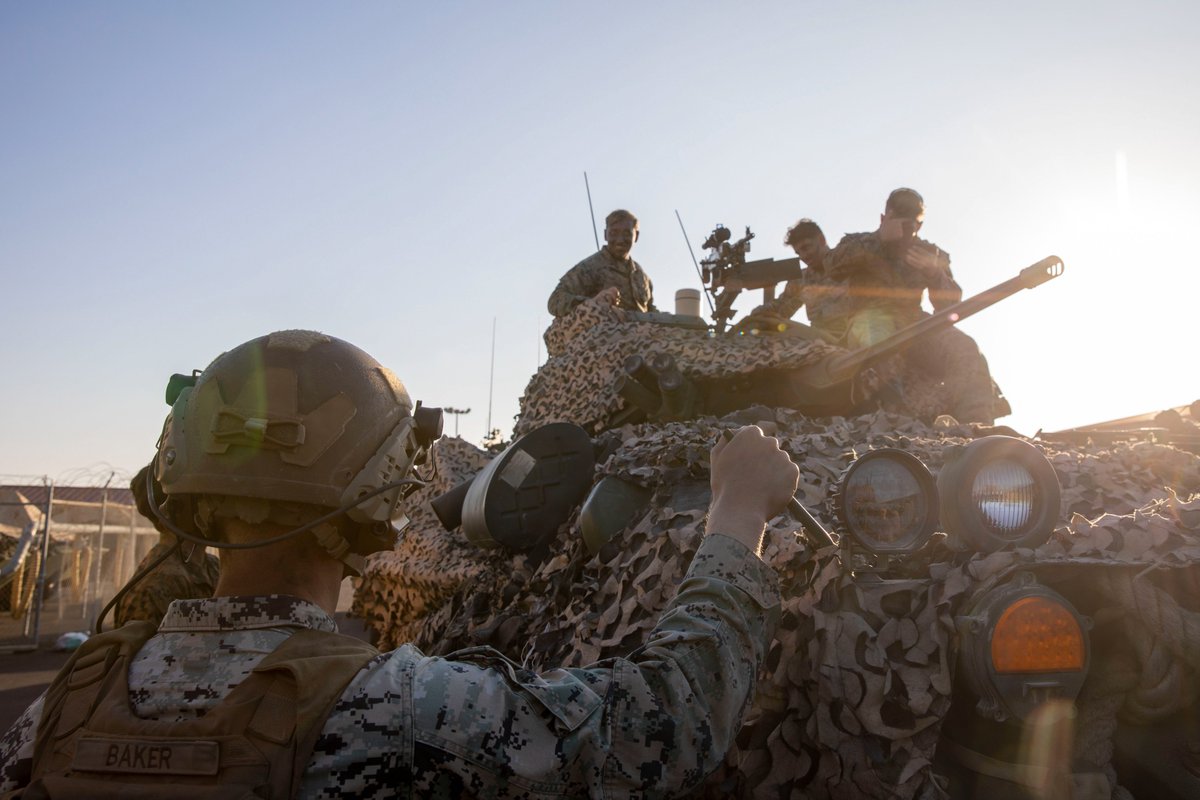 1st_Marine_Div's tweet photo. Sunset Drive
#Marines with 3rd LAR, 1st MARDIV, drive light armored vehicles on the coast of Marine Corps Base Camp Pendleton, California as part of Steel Knight 24.
๐ธ: @USMC photos by Cpl. Grant Schirmer
#SteelKnight24 #USMCNews #LAV https://t.co/0mocRUDf4c