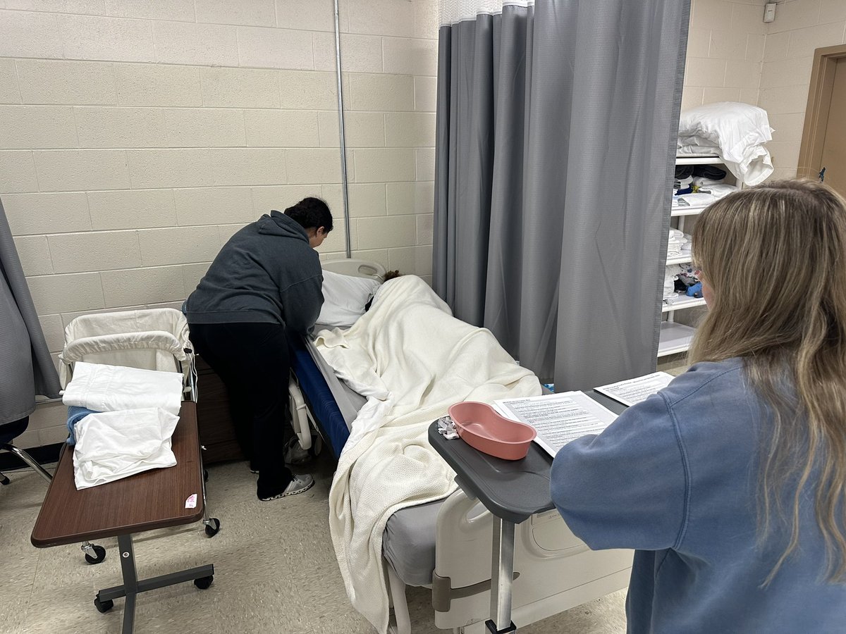 Karns High Health Sciences & Human Services tweet media