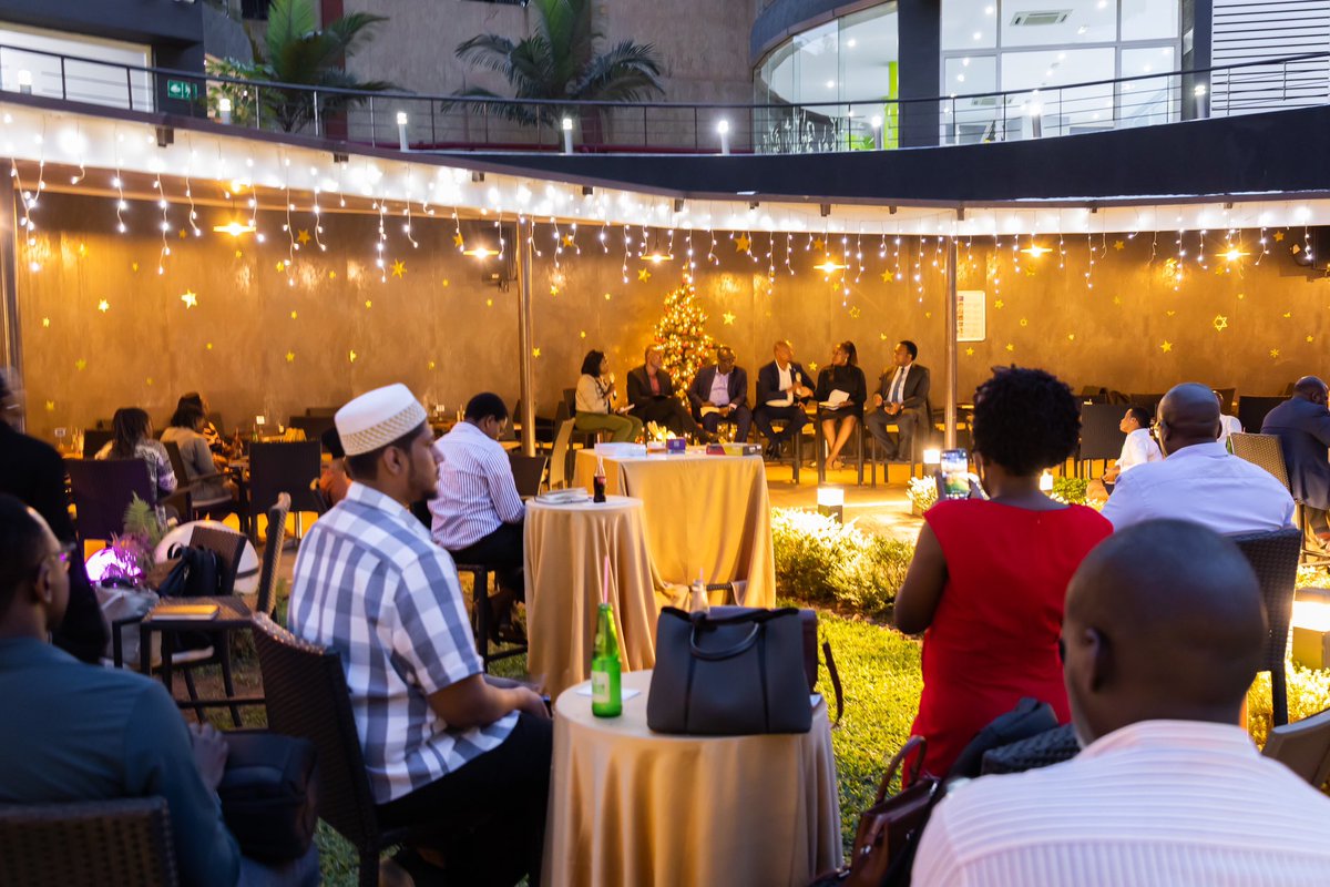 <a href="/sharokisinde/">Sharon Kisinde</a> systems auditor <a href="/RailwaysUganda/">UGANDA RAILWAYS CORPORATION</a> shares a great tip for presenting the value of your AI and infrastructure investments. Instead of only highlighting the costs, it’s more effective to focus on the benefits, like saving money, improving efficiency, and reducing risks.