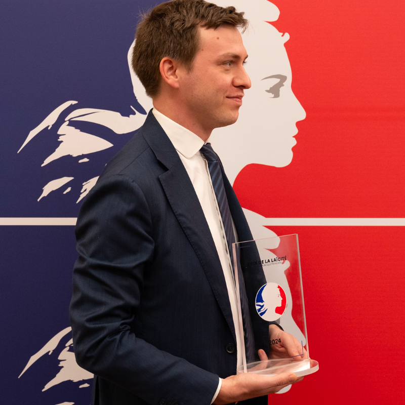 Interieur_Gouv's tweet photo. Récompenser des initiatives innovantes qui mettent en avant la #laïcité ? Fait ✅

Lundi, lors du Prix de la laïcité 2024, 11 lauréats ont été mis à l'honneur. 🏆

Découvrez leurs profils sur https://t.co/9GaDYDNCTr ...

… mais aussi en photos ! ⤵️