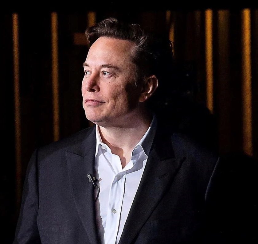 Kulturlesite_'s tweet photo. 🚨 ELON MUSK vient de devenir la première personne à atteindre un patrimoine de 400 MILLIARDS de dollars ! 🌍

Ça fait beaucoup là non 😅 https://t.co/3rOBzwCyzx