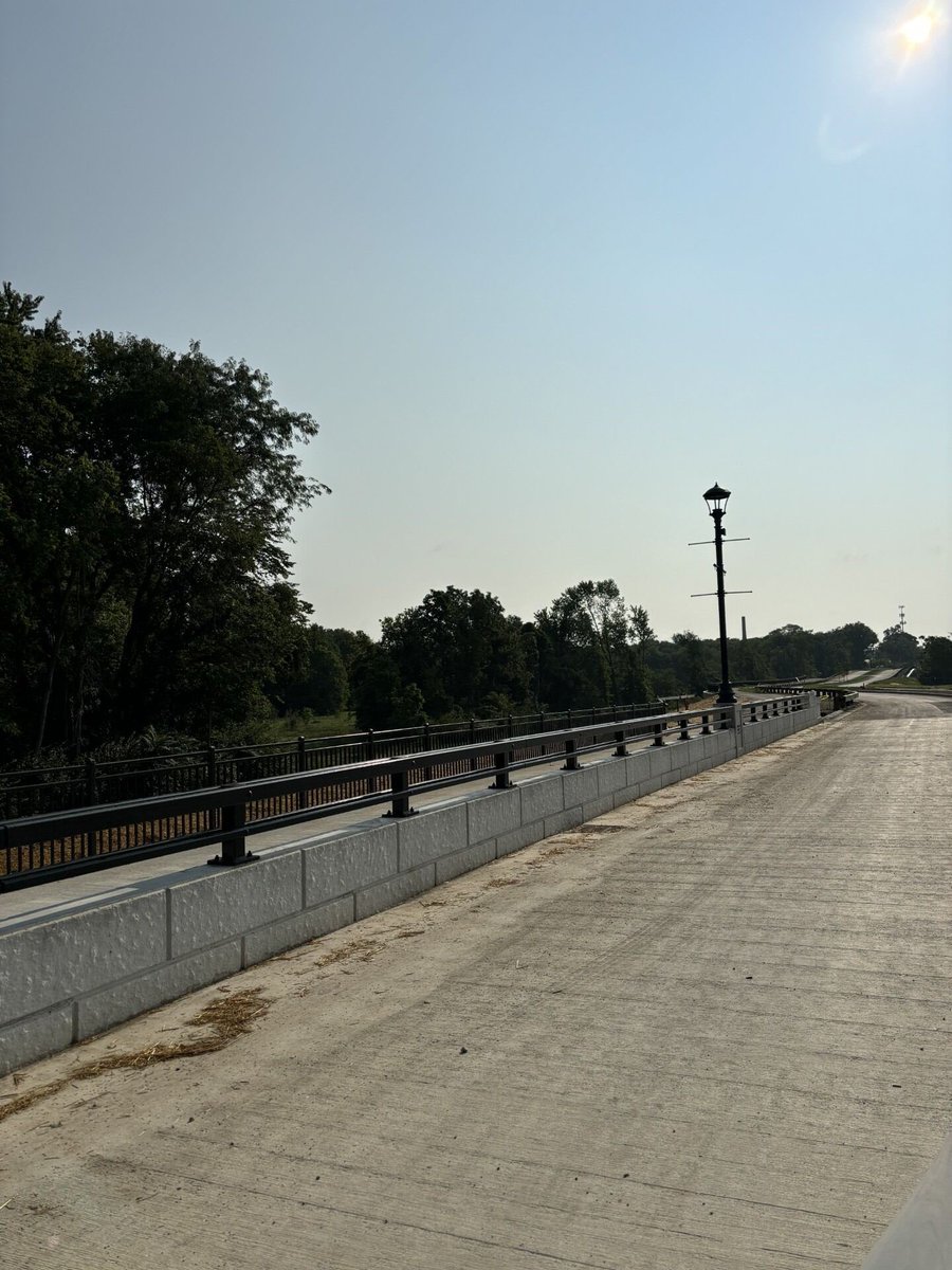 Looking back at the Pleasant Street Bridge project in Noblesville, IN, we’re proud of the work C-Tech contributed. From installing guardrails and handrails to enhancing the streetscape, this project reflects our commitment to safety, quality, and community impact. 👏🏻