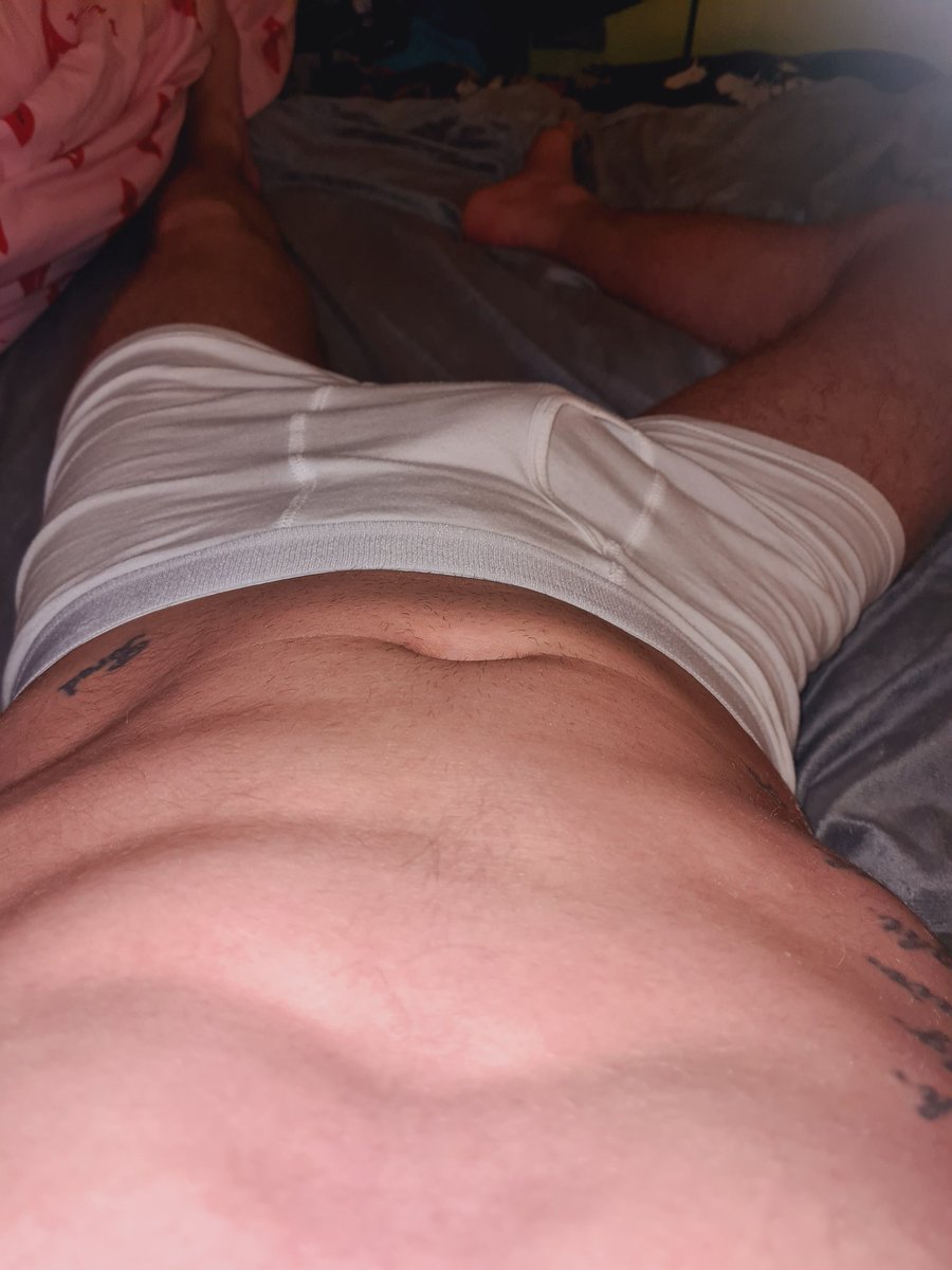 _billyian1's tweet photo. Who wants to see what's underneath😈

#gay #bi #straight #Instagay #loveislove #pride #gayguy #queer #gasman #twink #gayboy #linkinbio #horny #chastity #bulge #boner https://t.co/bA6ZAU3ikO