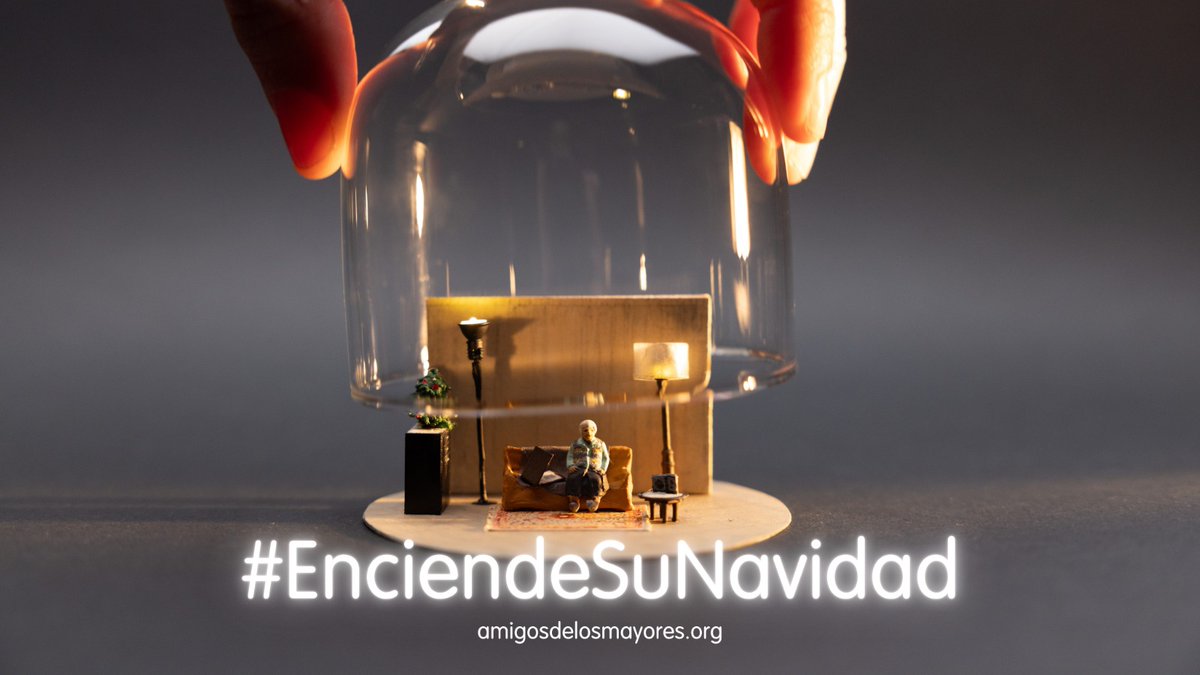 El alumnado de tercero del <a href="/CeipFatas/">CEIP Guillermo Fatás</a> ha colaborado en la elaboración de estás tarjetas navideñas para los <a href="/AmigosMayoresEs/">Fundación Amigos de los Mayores</a> de Zaragoza. 
Buen trabajo! 
#siempreaprendiendo
#enciendesunavidad