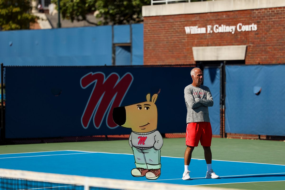 OleMissWTennis's tweet photo. Just a couple chill guys 😎

@MarkBeyers | #HottyToddy https://t.co/MS8Xg9mfCe
